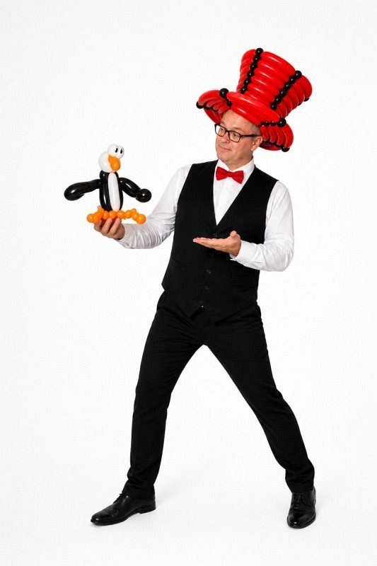 Geier Baoonfigur mit Ballonmodellierer Markus Kaufmann